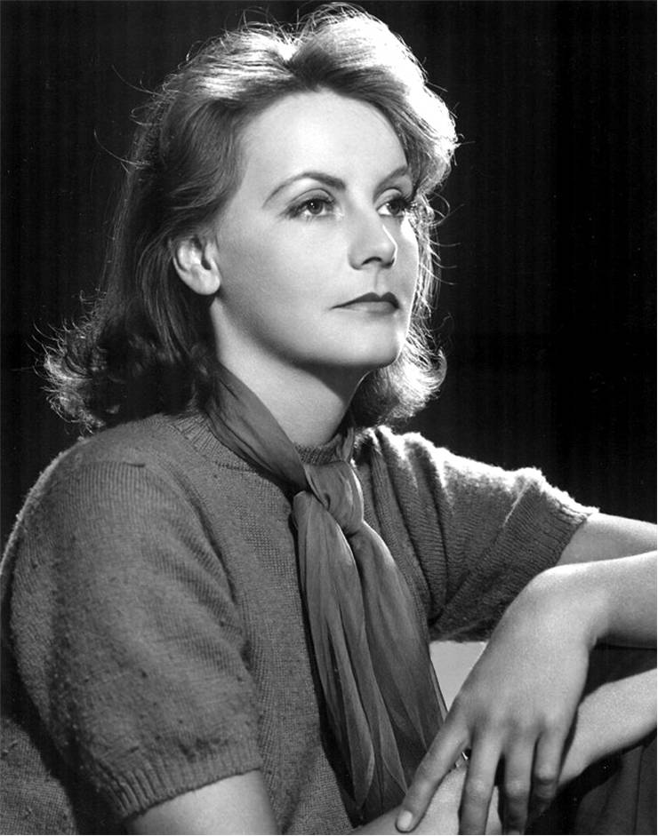 Publicity photo of Greta Garbo
