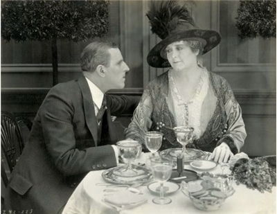 Screenshot of Old Wives for New